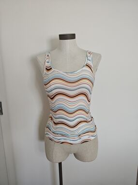 Scoop Neck Wave-Print Tank in White, Blue & Brown